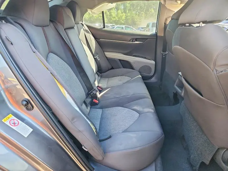 2018 TOYOTA CAMRY LE  