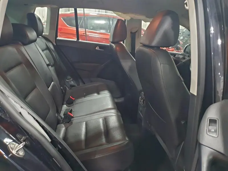 2016 VOLKSWAGEN TIGUAN S  