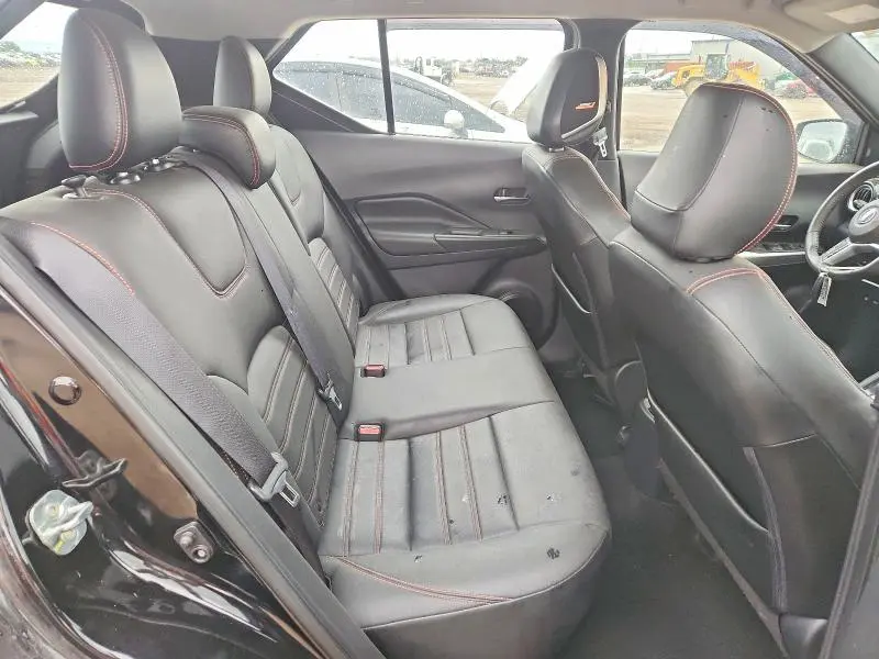 2019 NISSAN KICKS S  