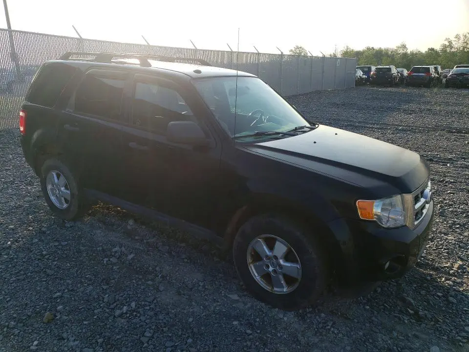 2012 FORD ESCAPE XLT  