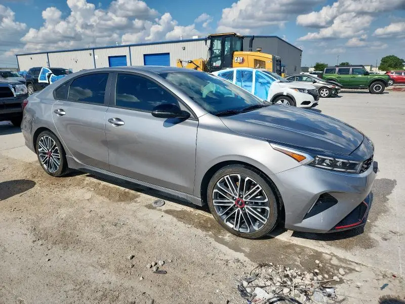2023 KIA FORTE GT  