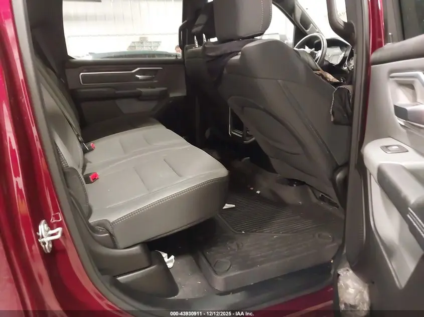 2023 RAM 1500 BIG HORN  4X4 5'7 BOX