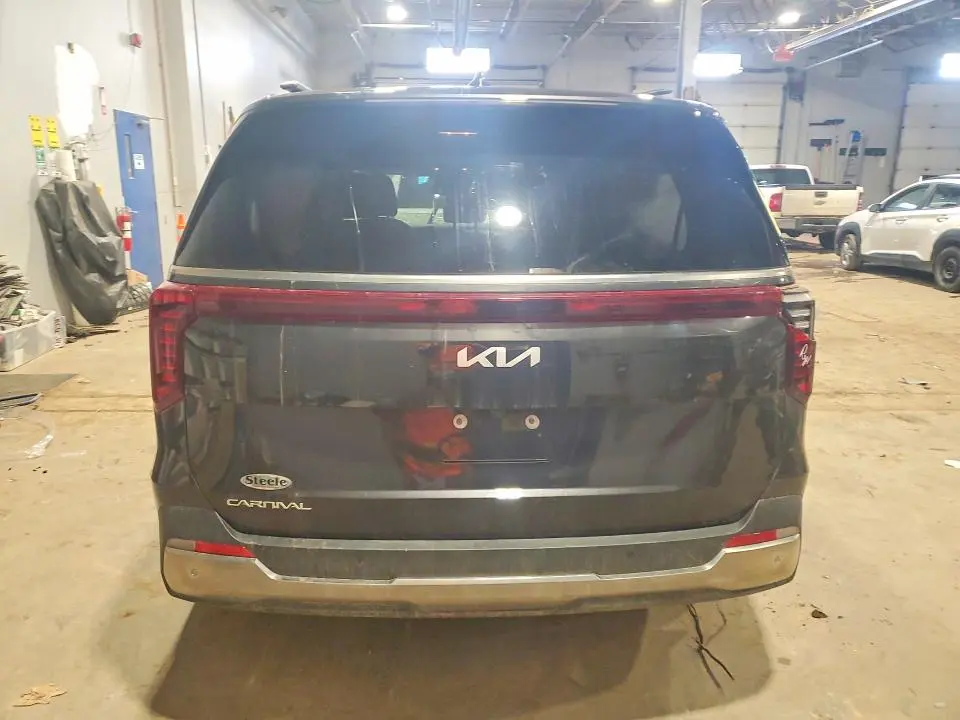 2025 KIA CARNIVAL EX  