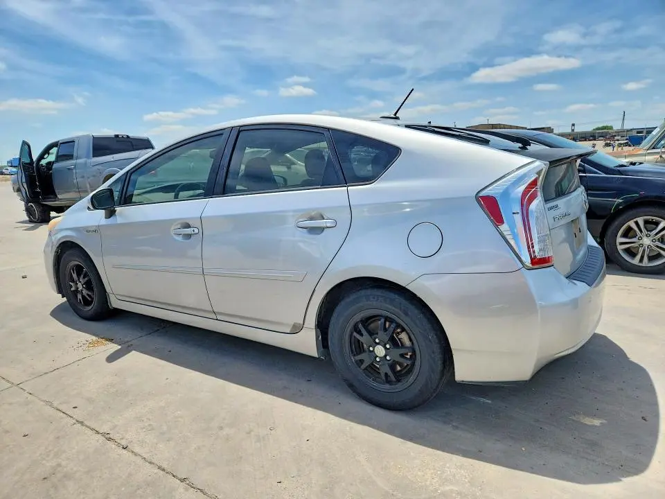 2012 TOYOTA PRIUS THREE  