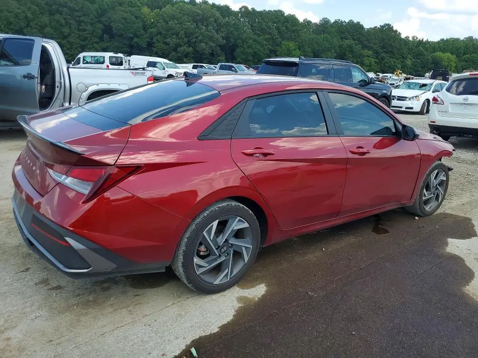 2025 HYUNDAI ELANTRA SEL SPORT  