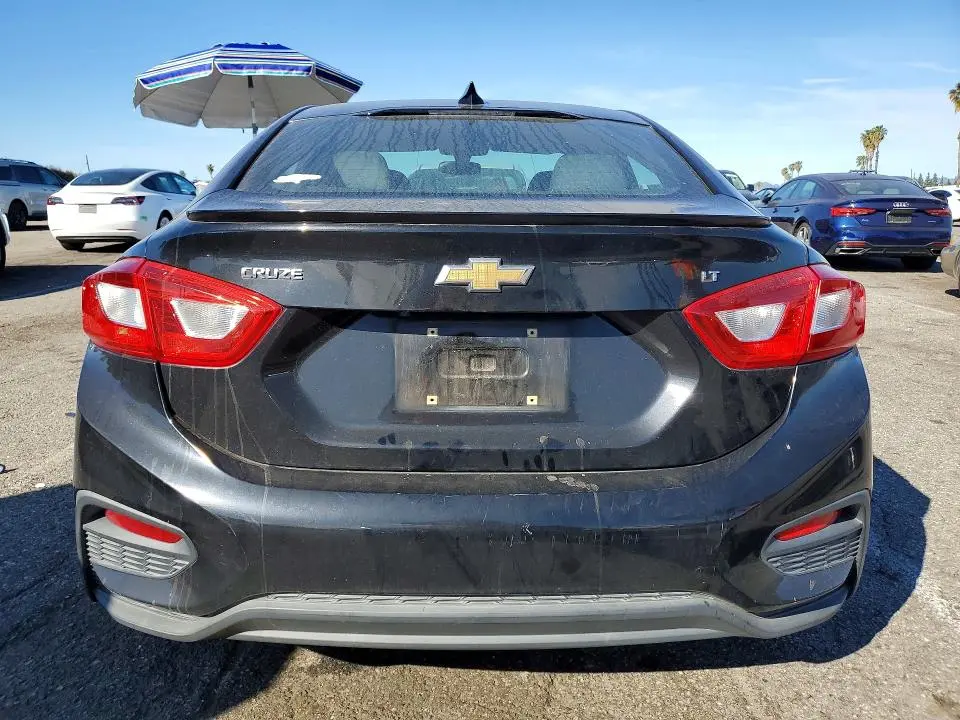 2017 CHEVROLET CRUZE LT  