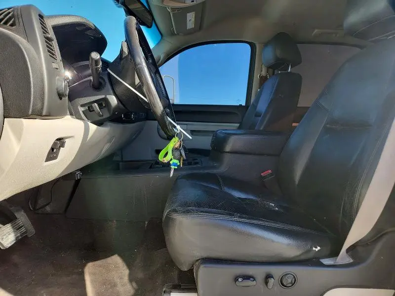 2011 CHEVROLET SILVERADO C1500 LT  
