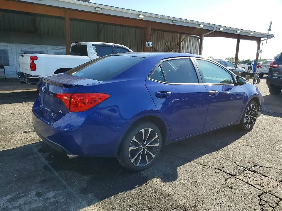 2017 TOYOTA COROLLA SE  