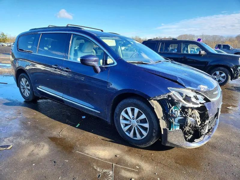 2017 CHRYSLER PACIFICA TOURING L  