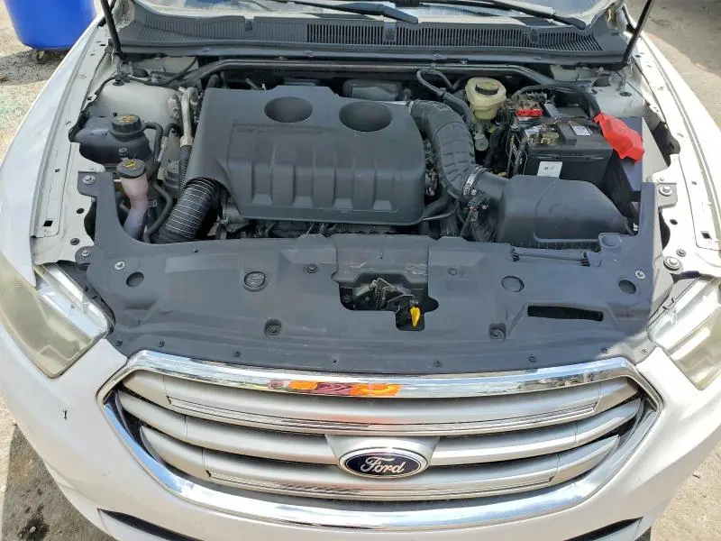 2014 FORD TAURUS SE  