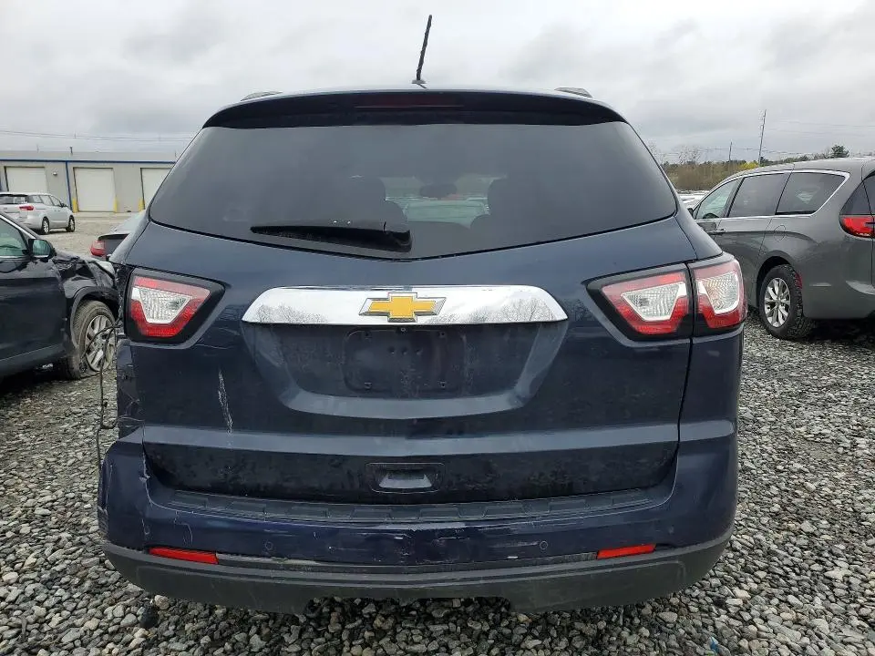 2015 CHEVROLET TRAVERSE LT  