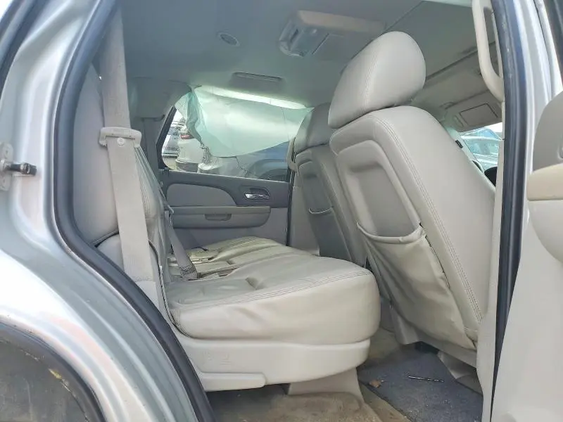 2011 CHEVROLET TAHOE K1500 LT  