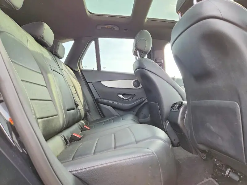 2019 MERCEDES-BENZ GLC 300 4MATIC  