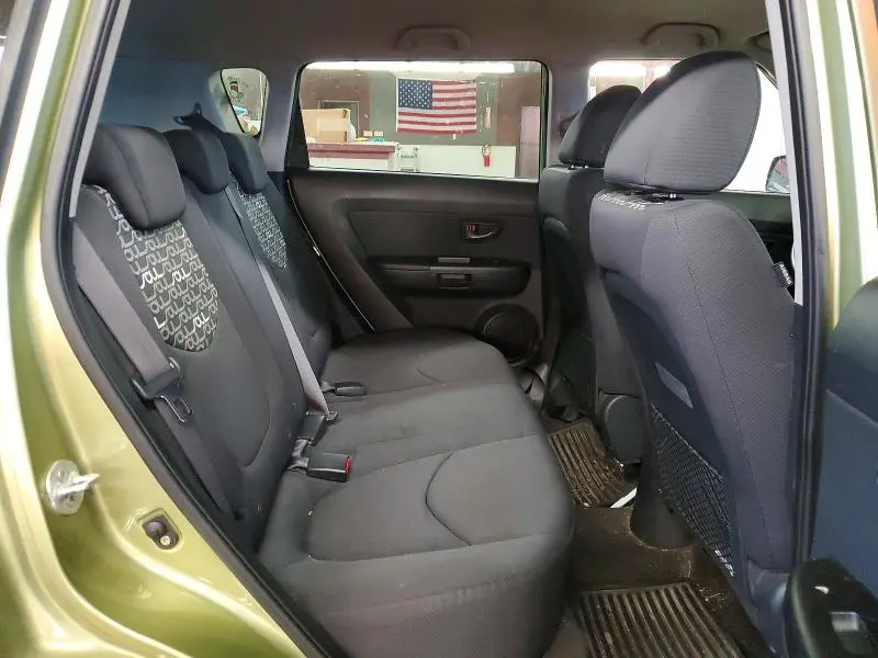 2010 KIA SOUL +  