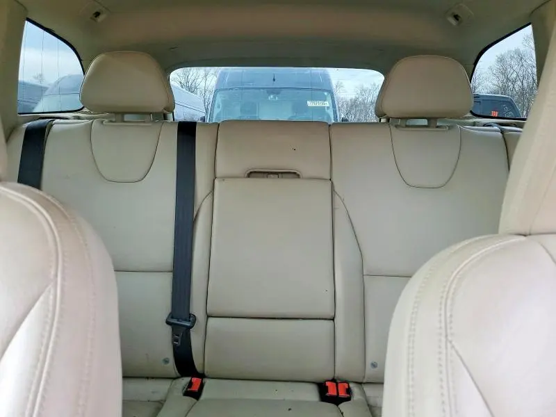 2013 VOLVO XC60 T6  