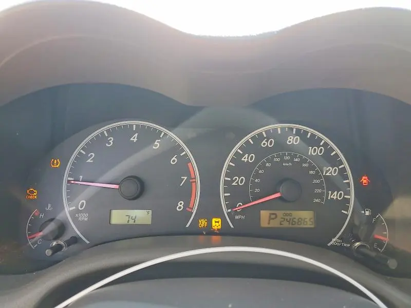 2010 TOYOTA COROLLA LE  