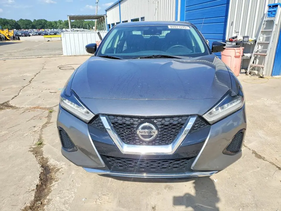 2021 NISSAN MAXIMA SV  