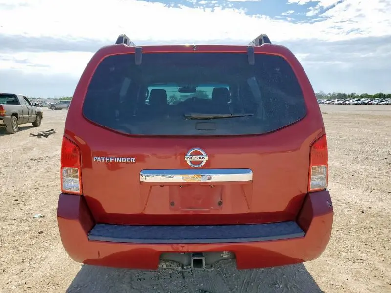 2011 NISSAN PATHFINDER S  