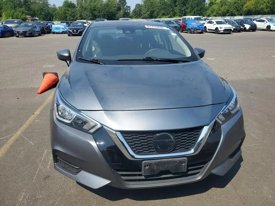 2021 NISSAN VERSA SV  