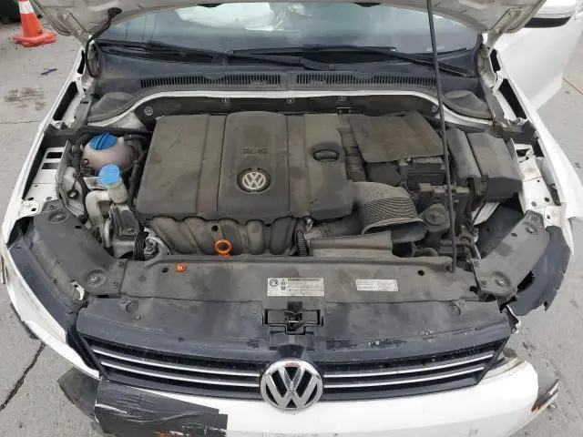 2013 VOLKSWAGEN JETTA SE  