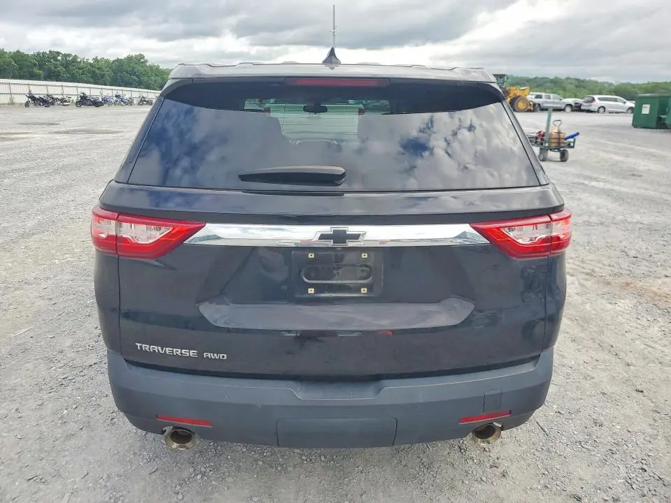 2018 CHEVROLET TRAVERSE LS  
