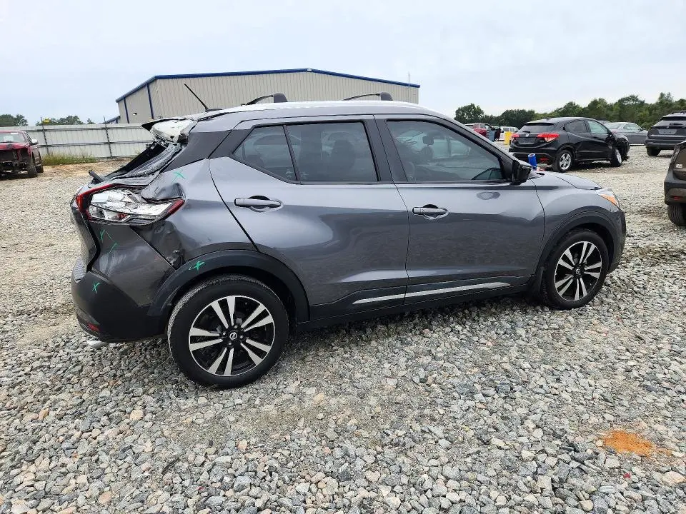 2018 NISSAN KICKS SR  