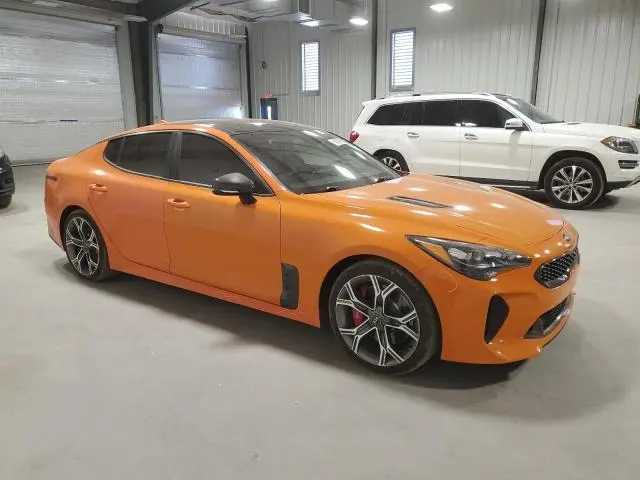 2019 KIA STINGER GT  