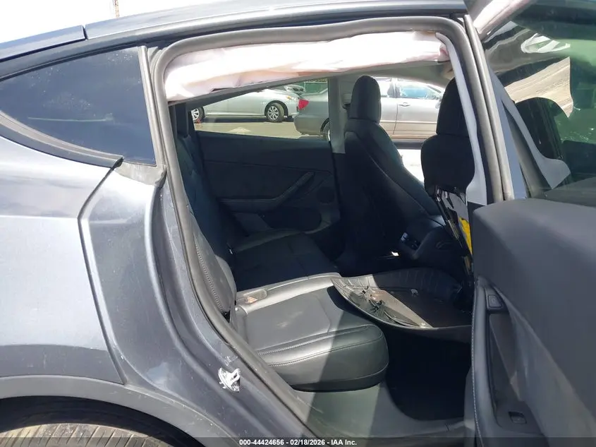 2022 TESLA MODEL Y LONG RANGE DUAL MOTOR ALL-WHEEL DRIVE