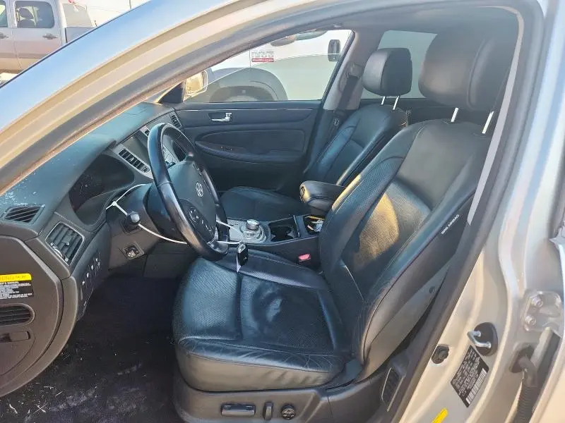 2010 HYUNDAI GENESIS 3.8L  