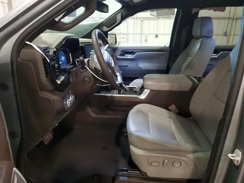 2026 GMC SIERRA K1500 SLT  