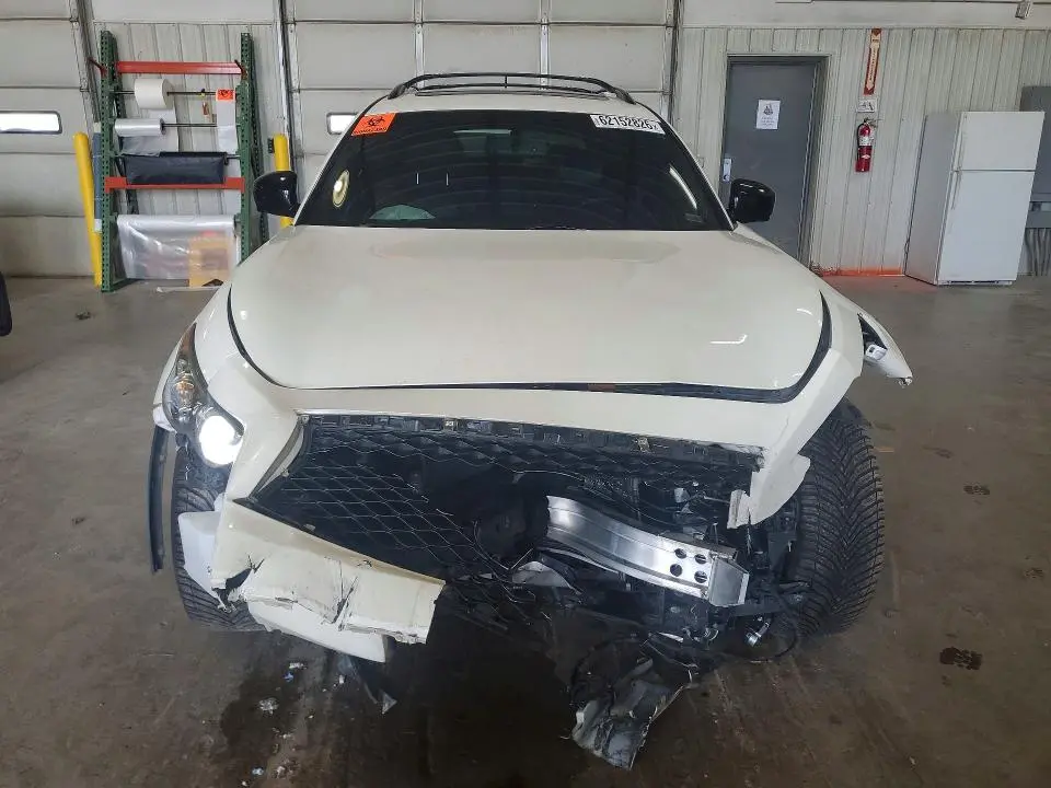 2017 INFINITI QX70 BASE  