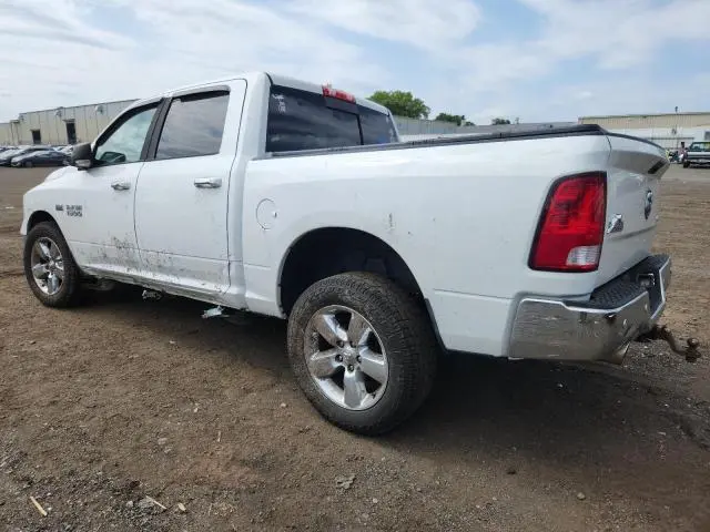 2016 RAM 1500 SLT  