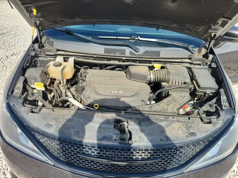 2018 CHRYSLER PACIFICA TOURING L PLUS  