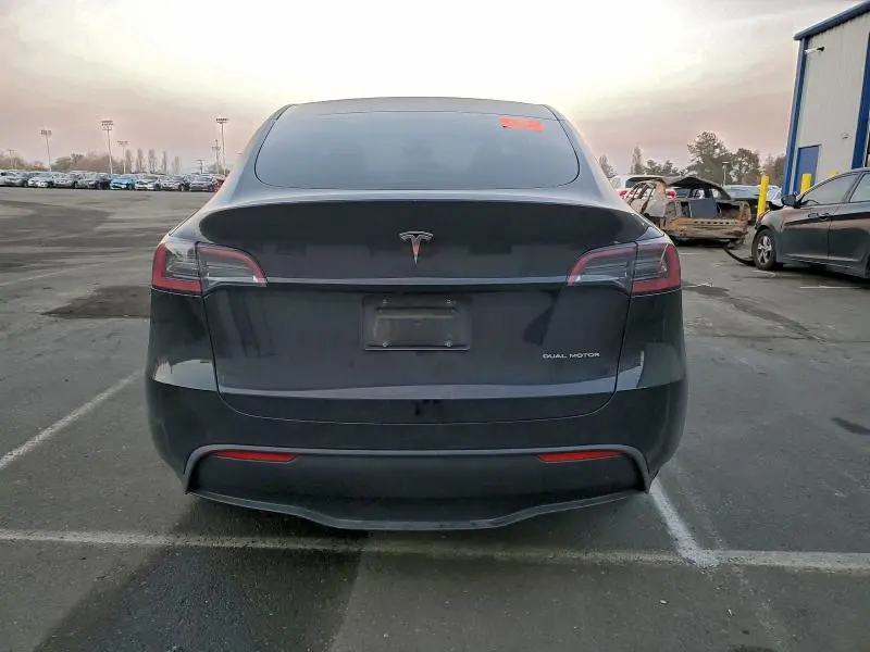 2022 TESLA MODEL Y   