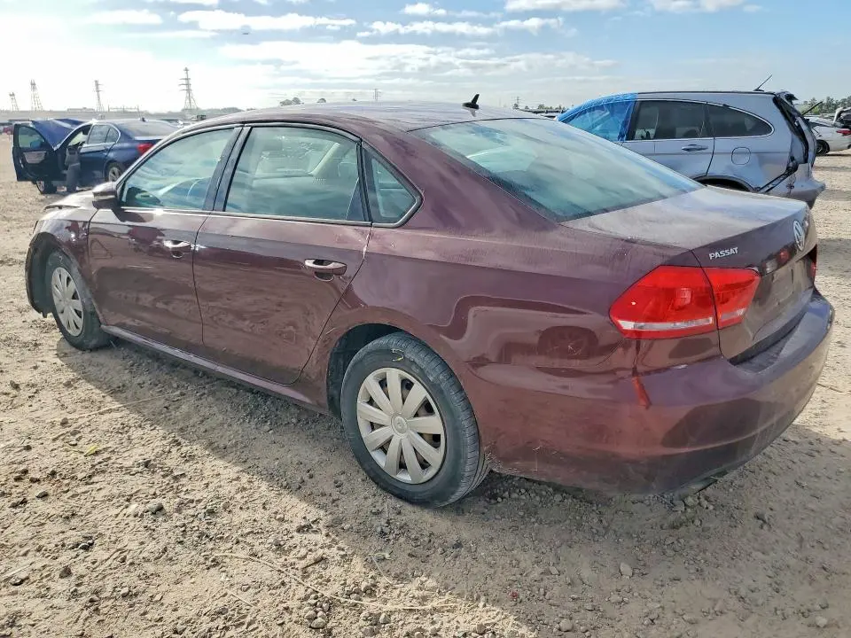 2012 VOLKSWAGEN PASSAT S  