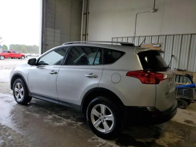 2014 TOYOTA RAV4 XLE