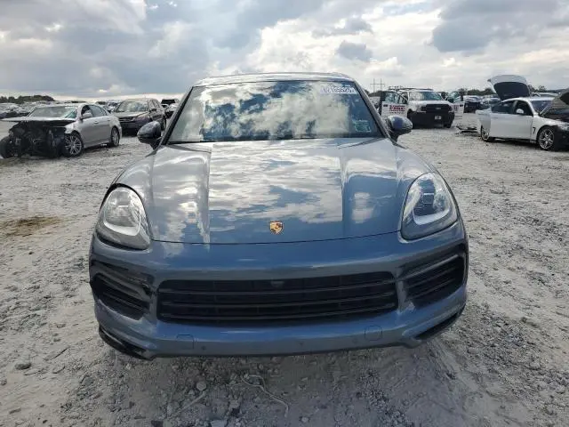 2019 PORSCHE CAYENNE   