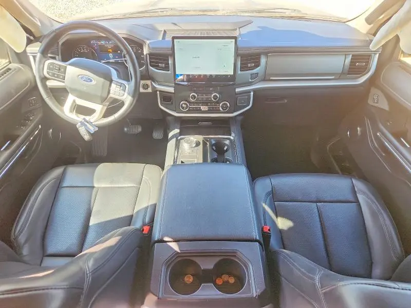 2024 FORD EXPEDITION XLT  
