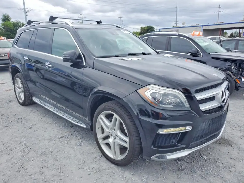 2015 MERCEDES-BENZ GL 550 4MATIC  
