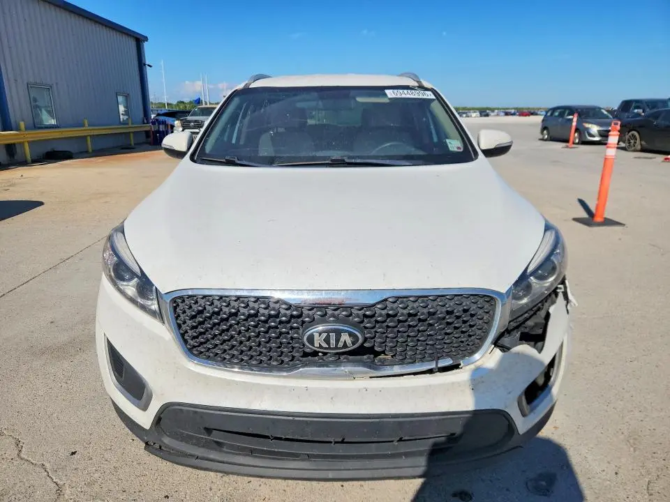 2018 KIA SORENTO LX  