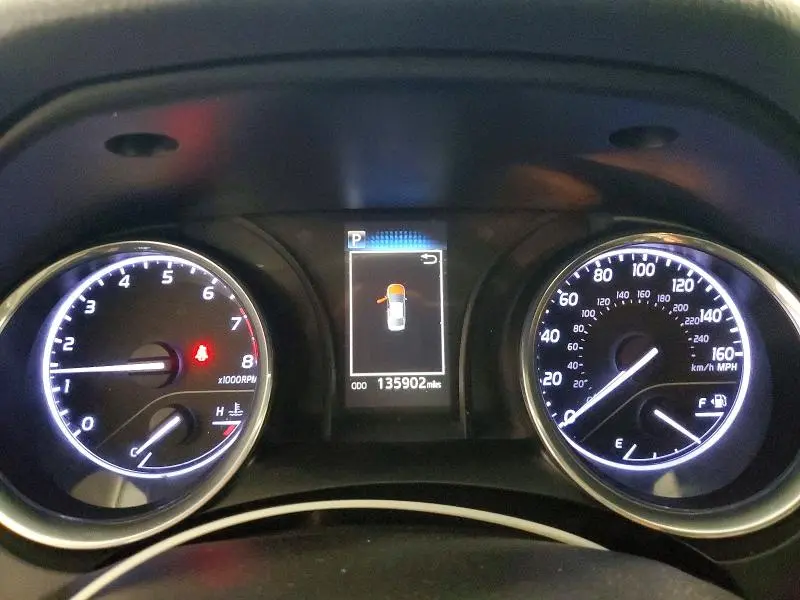 2020 TOYOTA CAMRY SE  