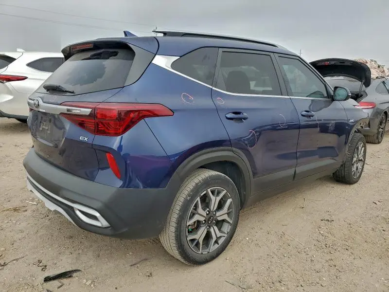 2021 KIA SELTOS EX  