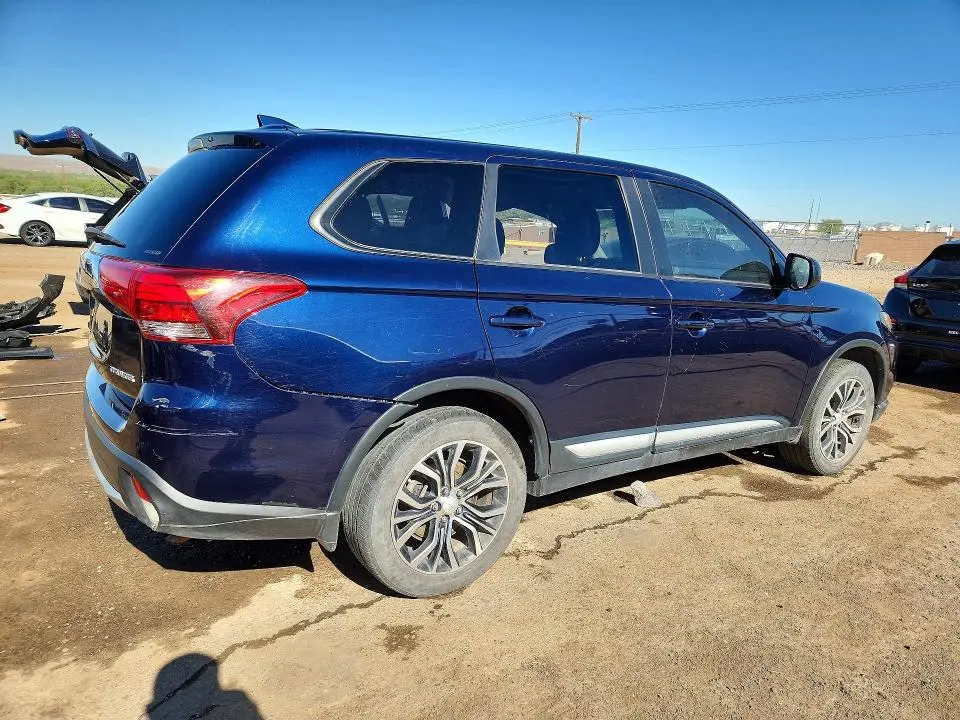 2017 MITSUBISHI OUTLANDER ES  