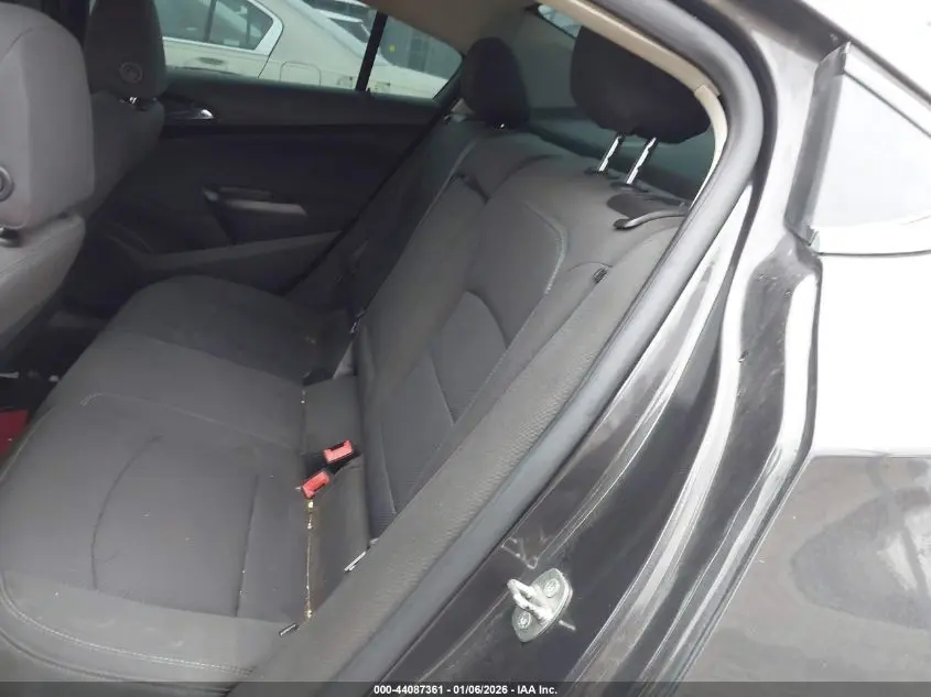 2017 CHEVROLET CRUZE LT AUTO