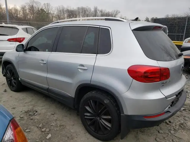 2016 VOLKSWAGEN TIGUAN S  