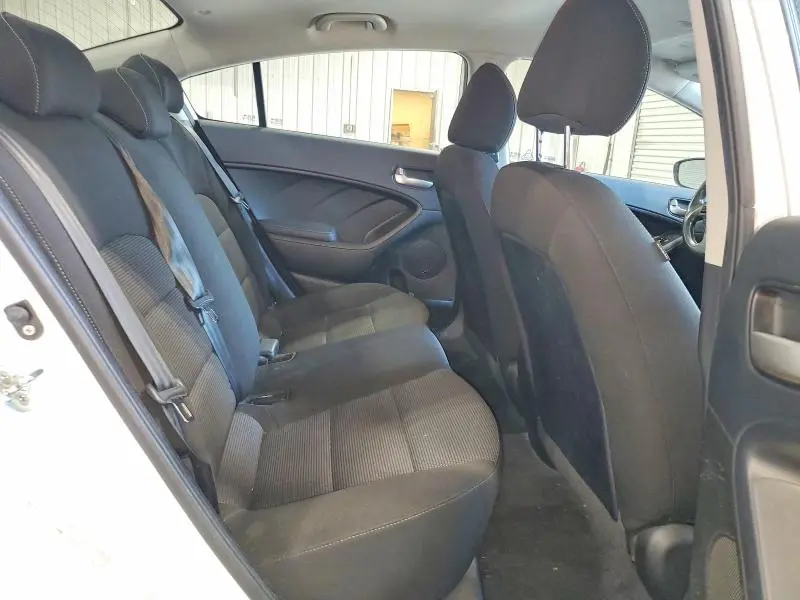 2018 KIA FORTE LX  