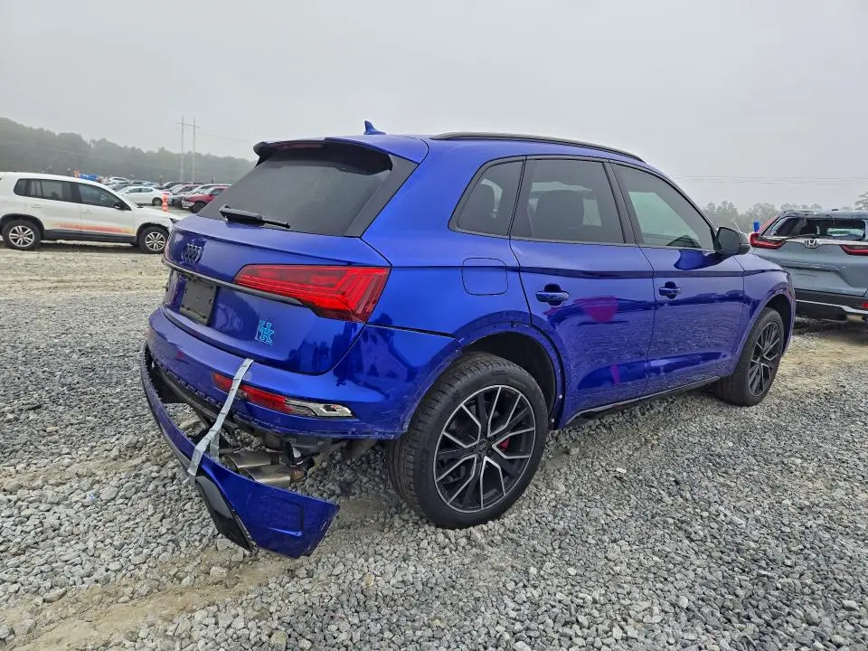2024 AUDI SQ5 PRESTIGE  