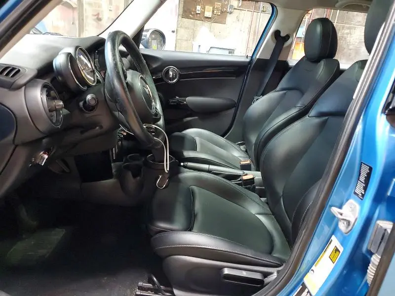 2016 MINI COOPER S  