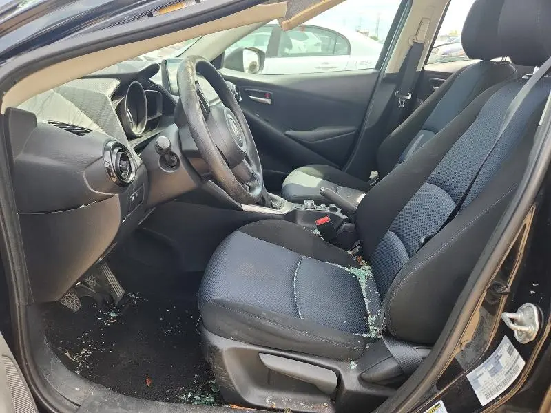 2019 TOYOTA YARIS L  