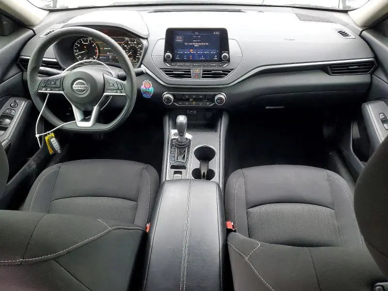 2022 NISSAN ALTIMA SV  